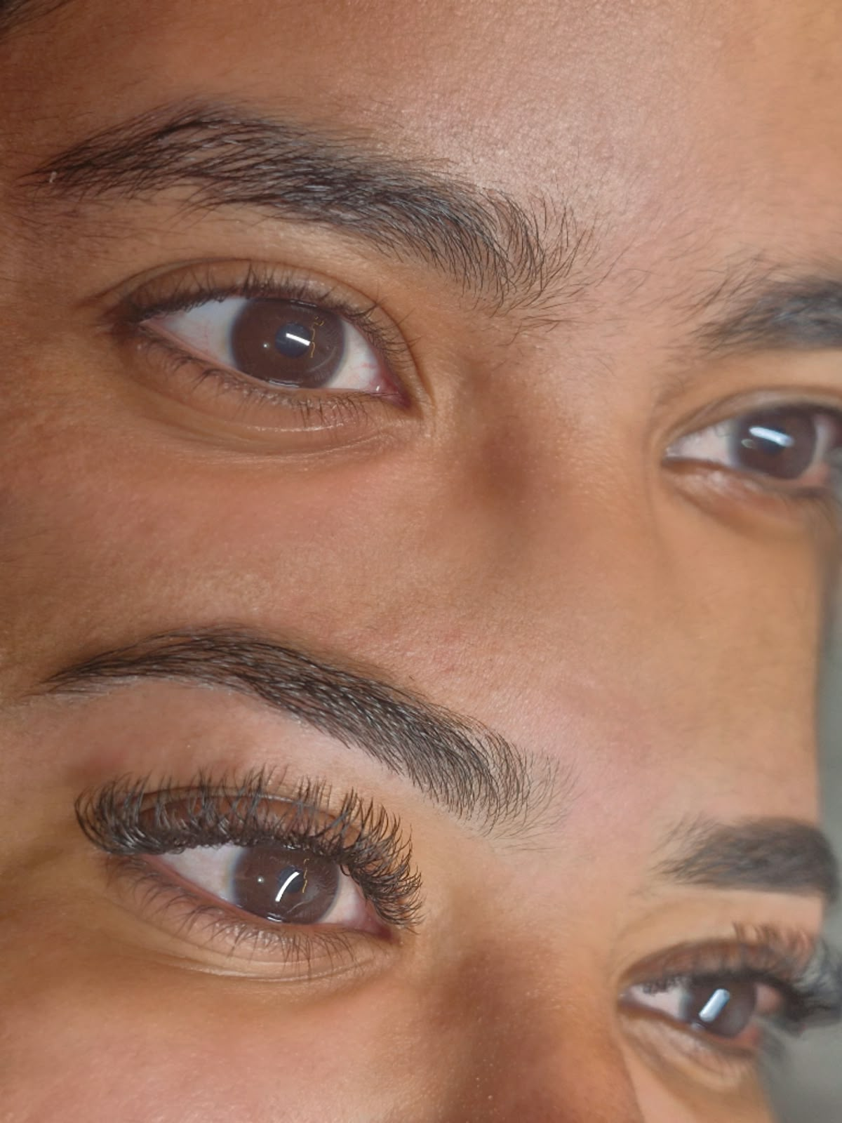 Antes e depois de sobrancelhas